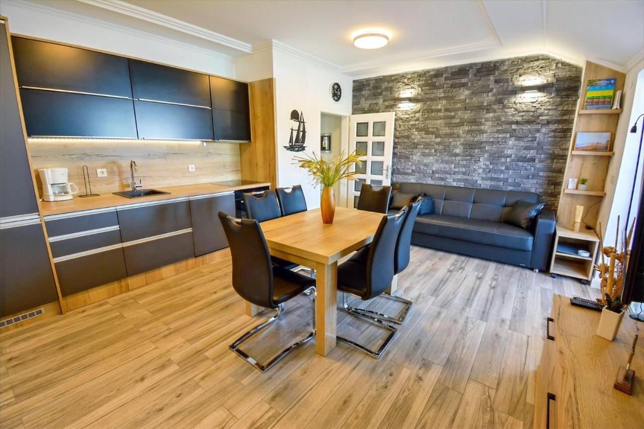 Apartment 10 In Villa Petrac Banjol 外观 照片