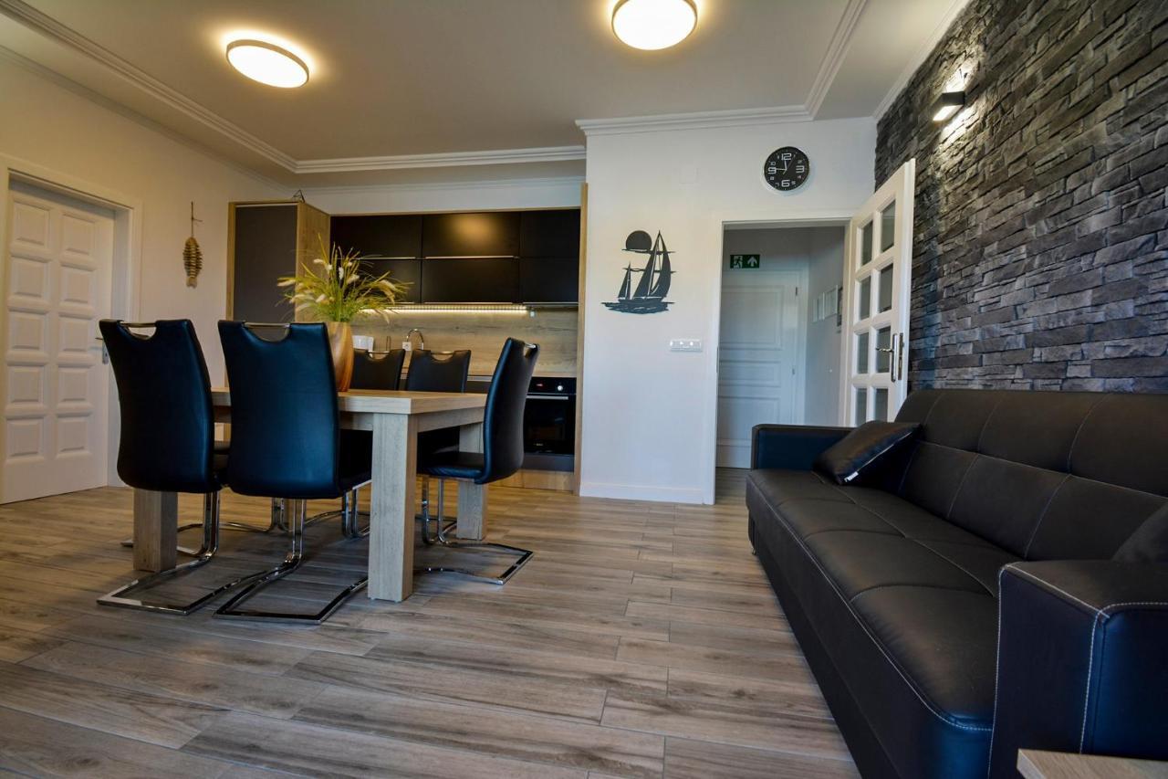 Apartment 10 In Villa Petrac Banjol 外观 照片